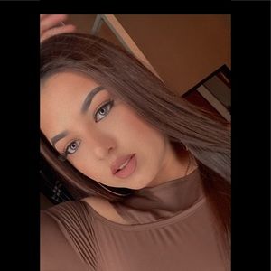 Meet your Posher, Emely